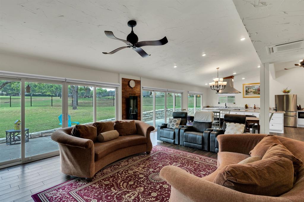 5102 Largo Drive Property Photo 7