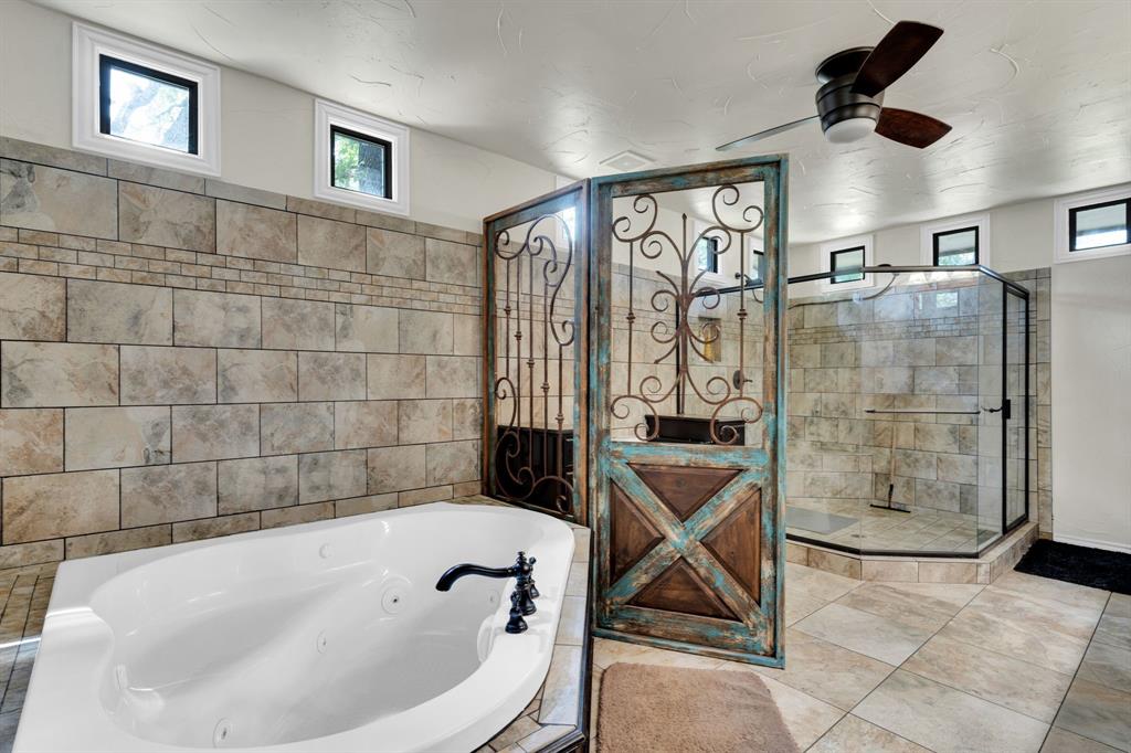 5102 Largo Drive Property Photo 14