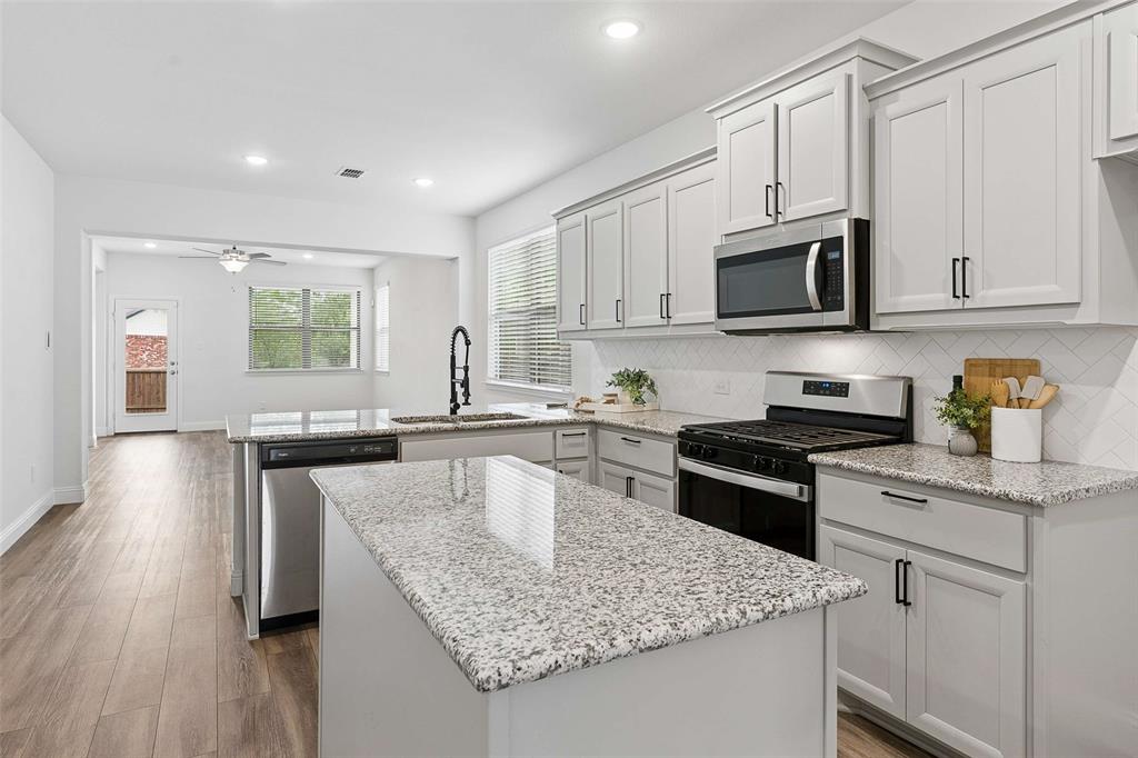 310 Boston Drive Property Photo 6