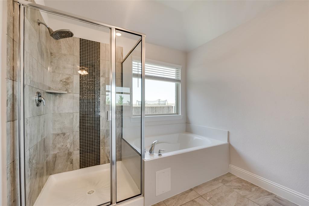 1211 Freestone Drive Property Photo 7