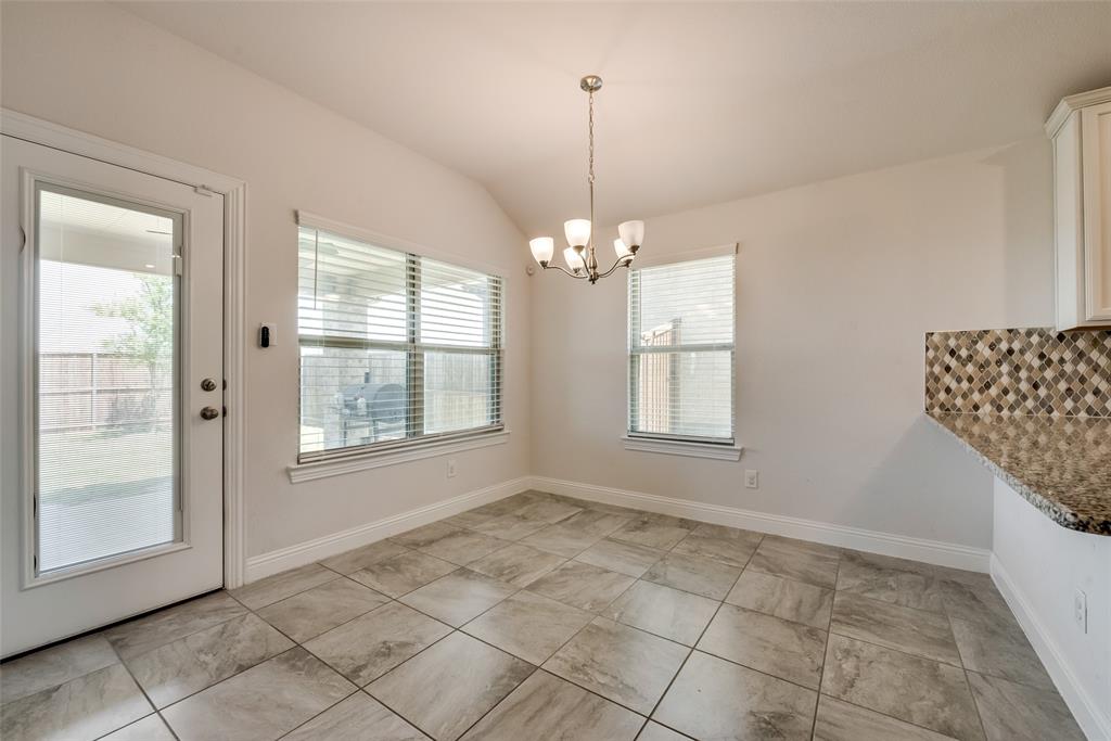 1211 Freestone Drive Property Photo 8