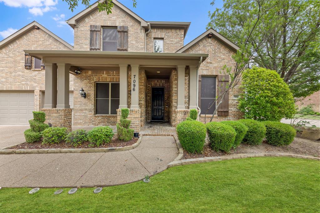 7096 Carmona Property Photo 3
