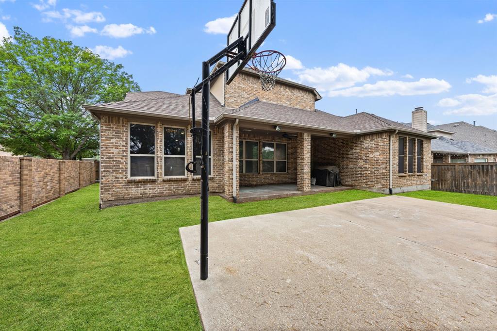 7096 Carmona Property Photo 30