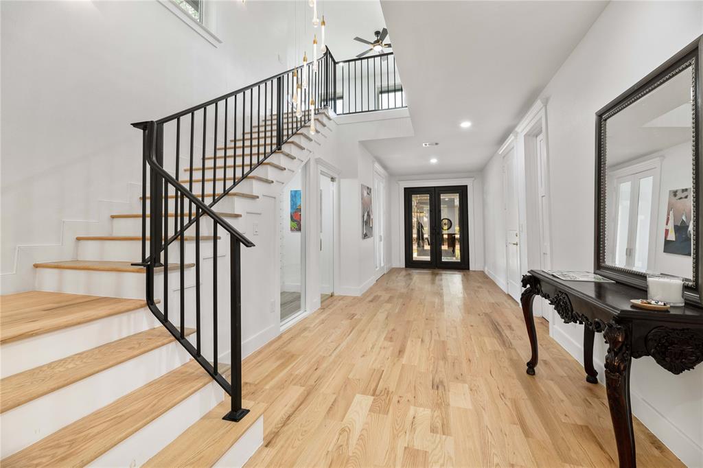 4726 Hopkins Avenue Property Photo 4
