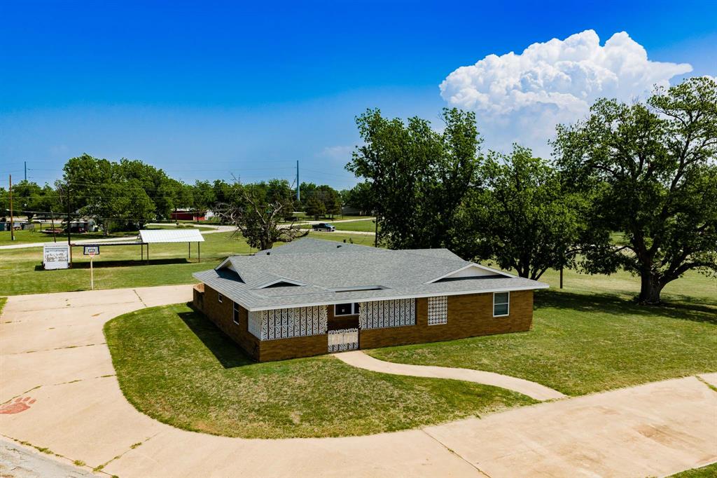 1001 E Nevada Property Photo 1