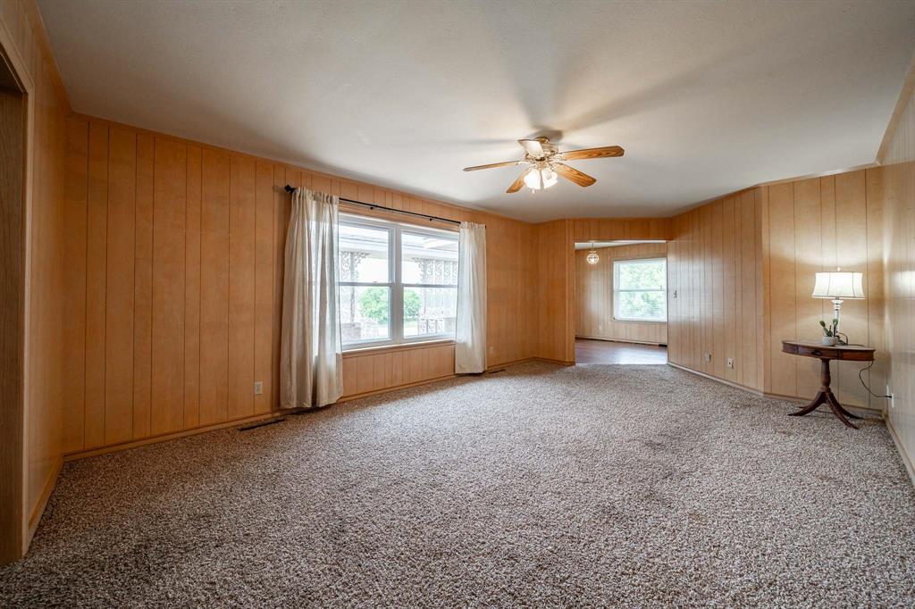 1001 E Nevada Property Photo 8