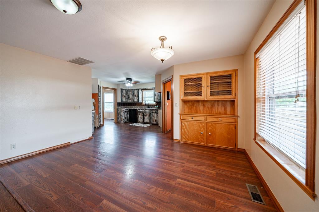 1001 E Nevada Property Photo 12