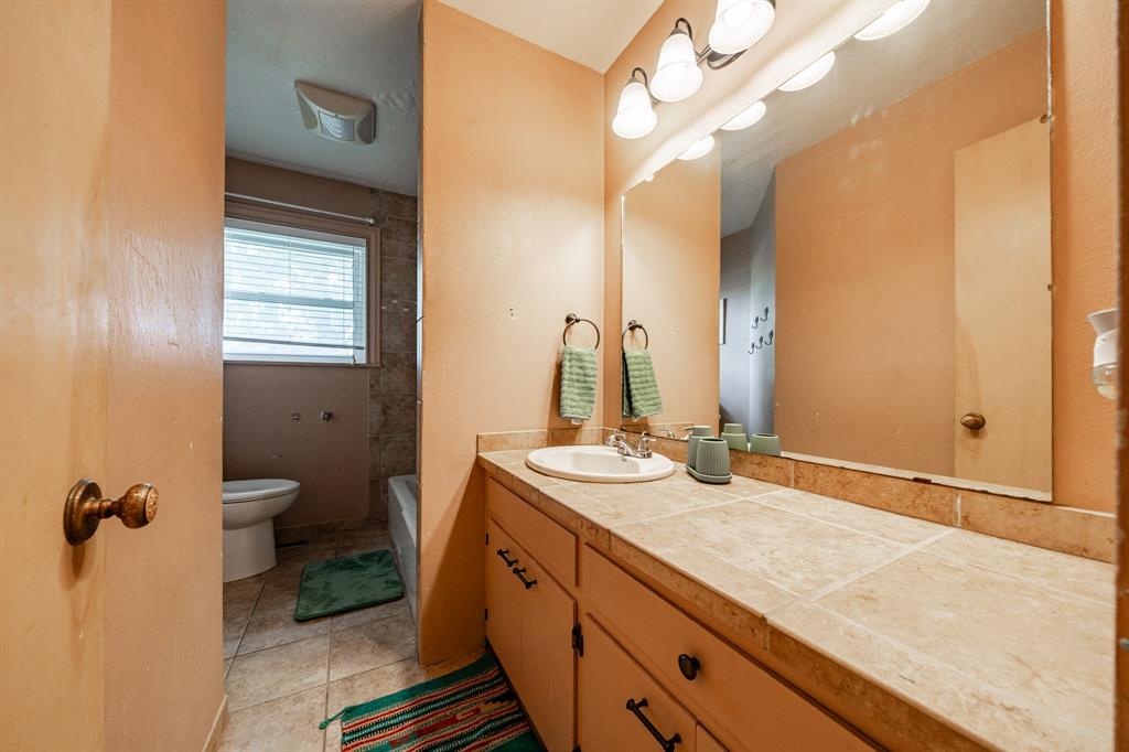 1001 E Nevada Property Photo 21