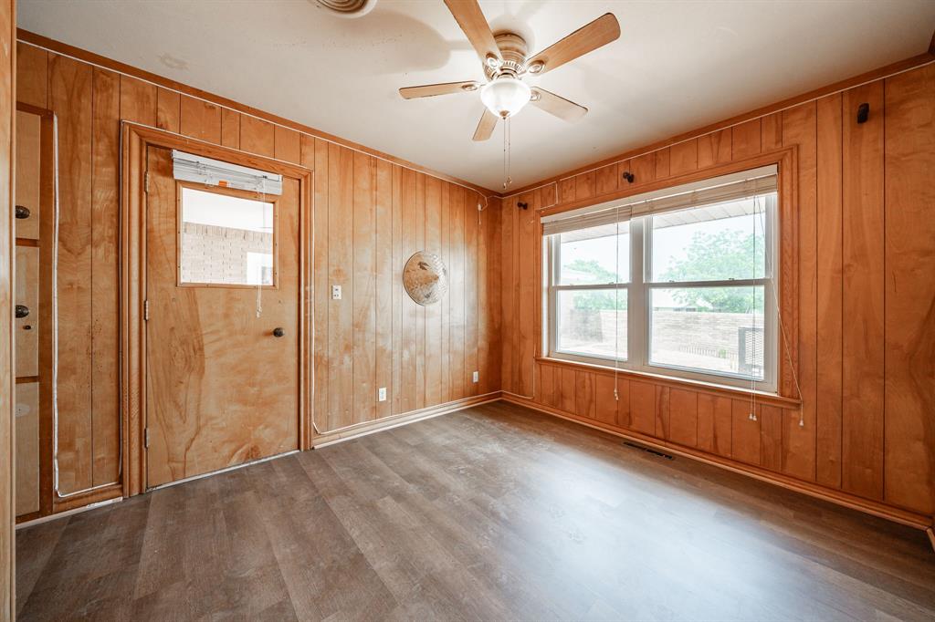 1001 E Nevada Property Photo 27