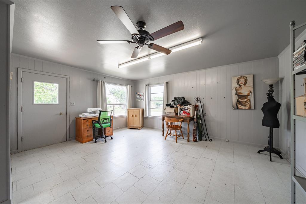 1001 E Nevada Property Photo 33