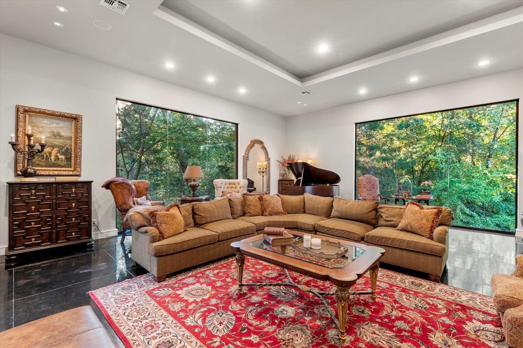 45 Palisades Boulevard Property Photo 6