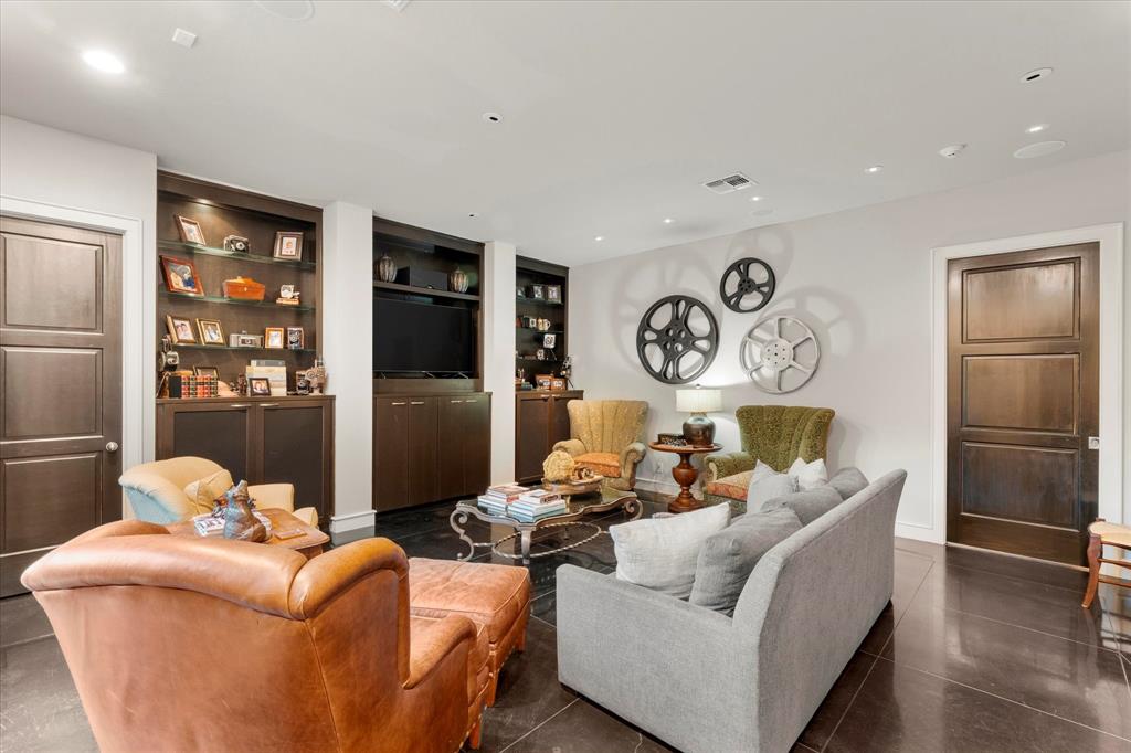 45 Palisades Boulevard Property Photo 20