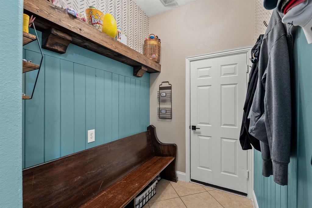 1025 E Ownsby Parkway Property Photo 19