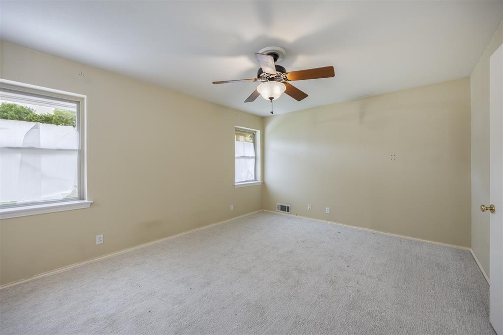 1404 Seminole Drive Property Photo 26