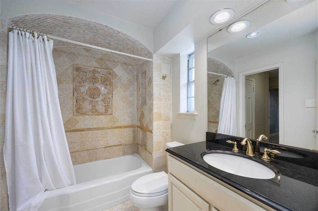 1404 Seminole Drive Property Photo 28