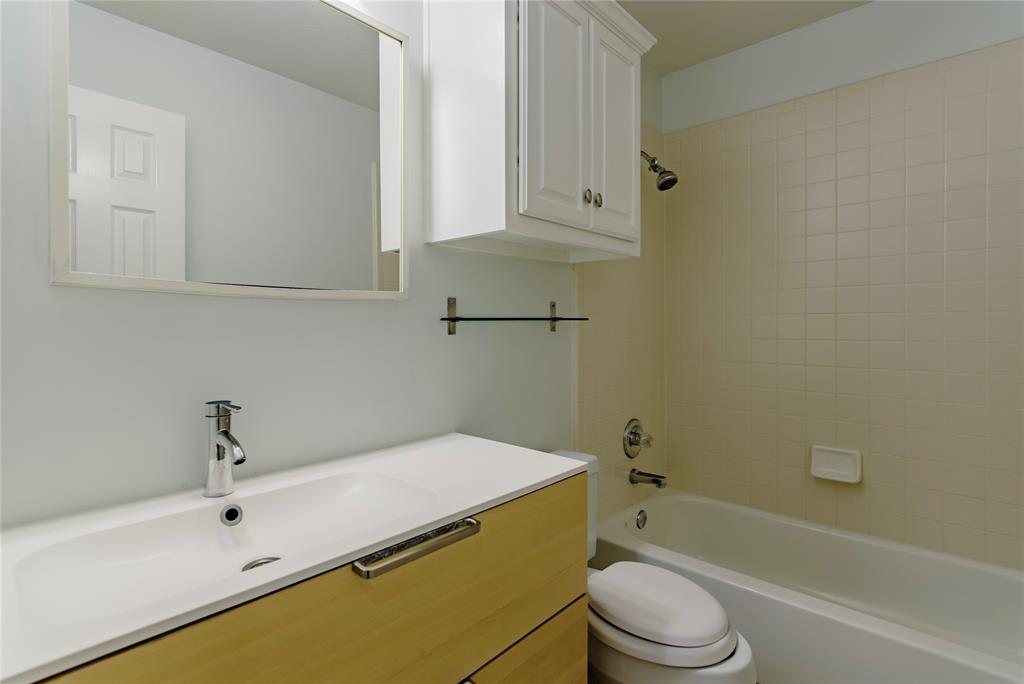 1211 Limestone Creek Drive Property Photo 27