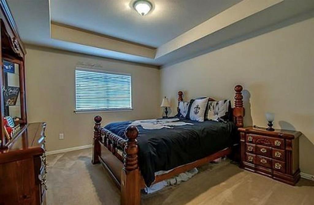 204 Granite Falls Drive Property Photo 8