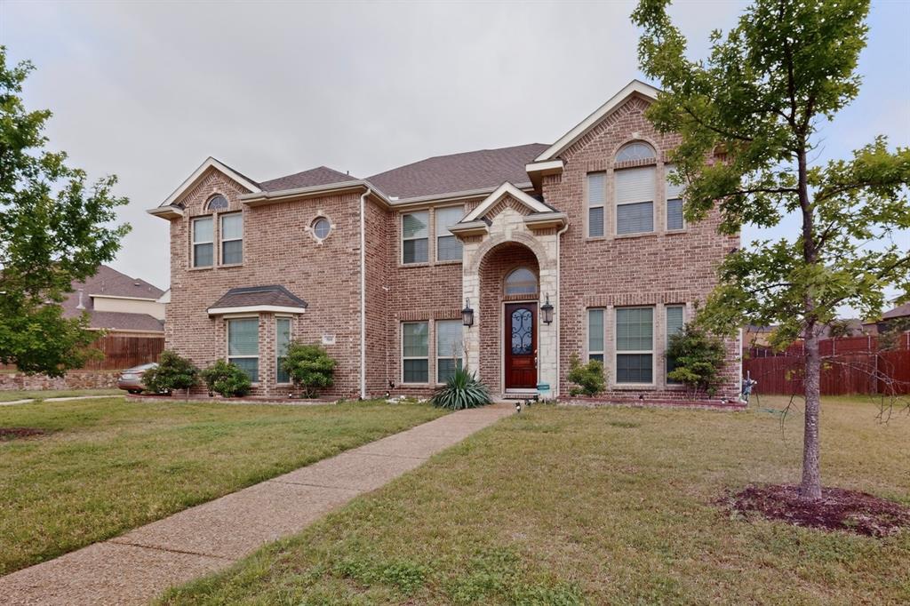908 Heath Creek Drive Property Photo 1