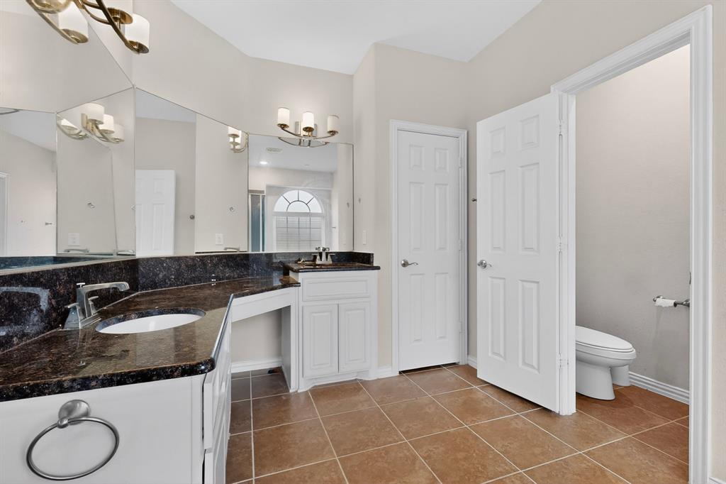 908 Heath Creek Drive Property Photo 16