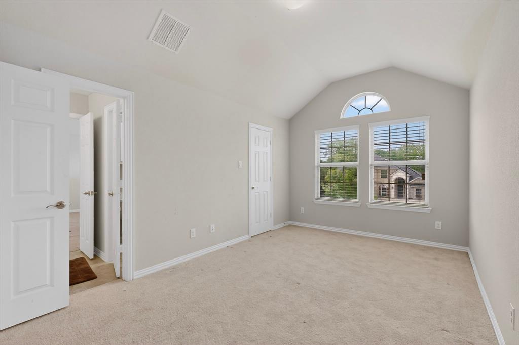 908 Heath Creek Drive Property Photo 23