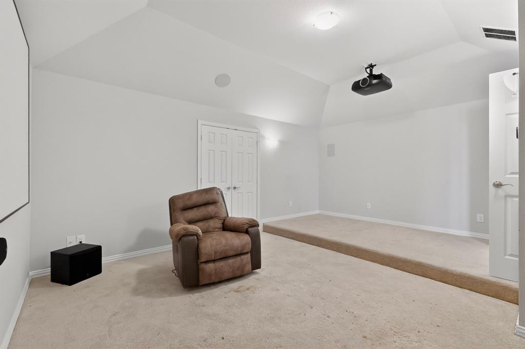 908 Heath Creek Drive Property Photo 29