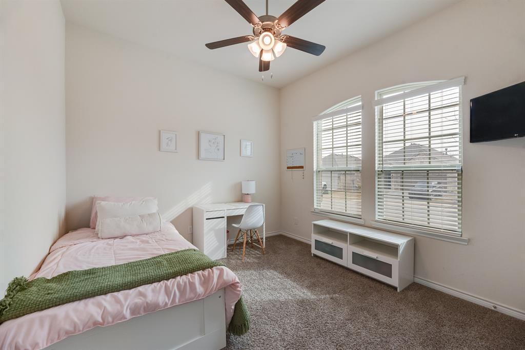 11221 Summer Rain Boulevard Property Photo 24