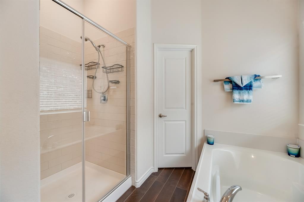 11221 Summer Rain Boulevard Property Photo 29