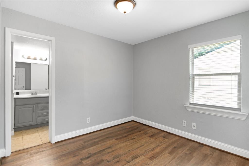 1812 Spring Lake Drive Property Photo 15