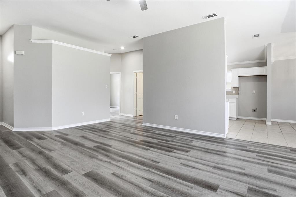 8105 Clipper Street Property Photo 7