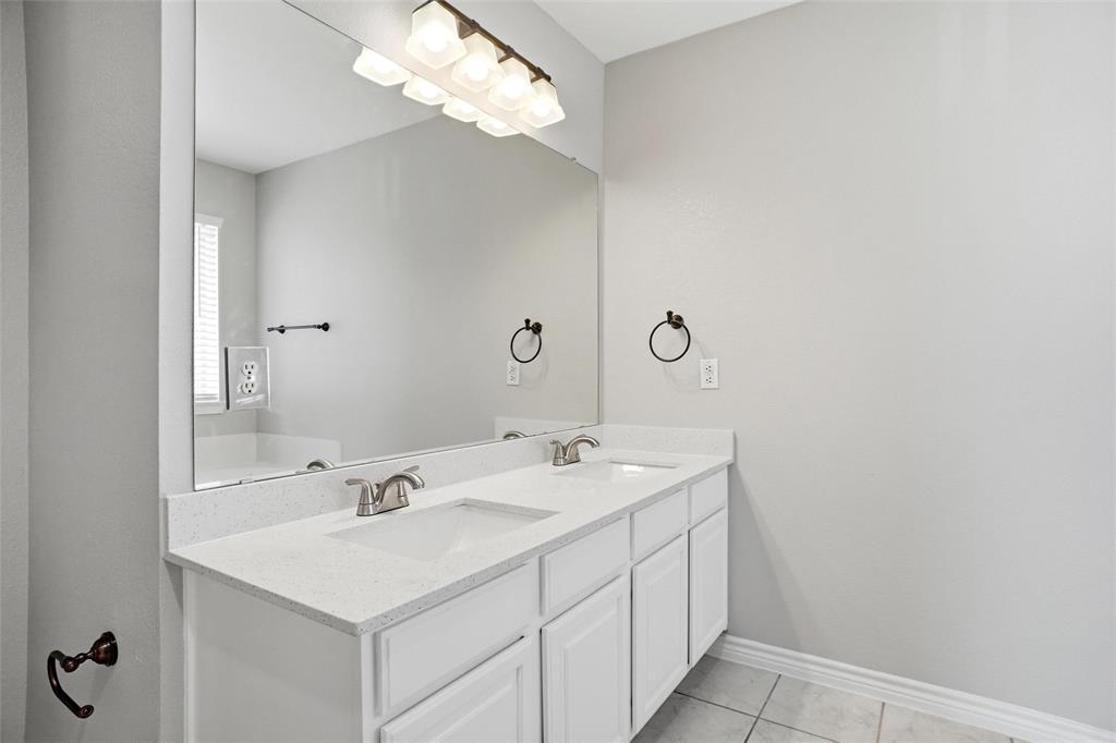 8105 Clipper Street Property Photo 17