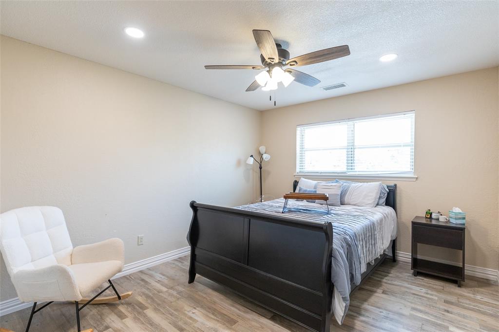 541 Country Place Property Photo 31