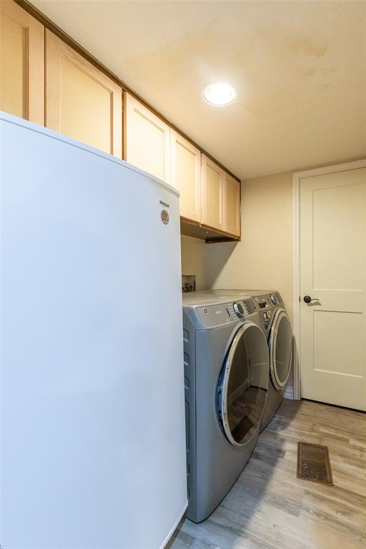 541 Country Place Property Photo 35