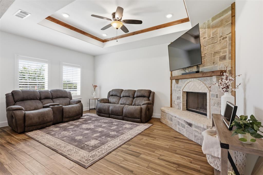 1501 Business Highway 121 Property Photo 8