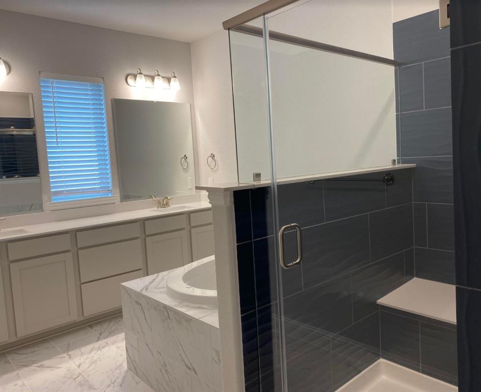 7833 Sunset Boulevard Property Photo 13