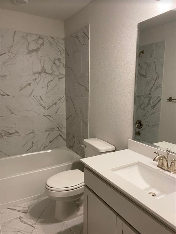 7833 Sunset Boulevard Property Photo 22