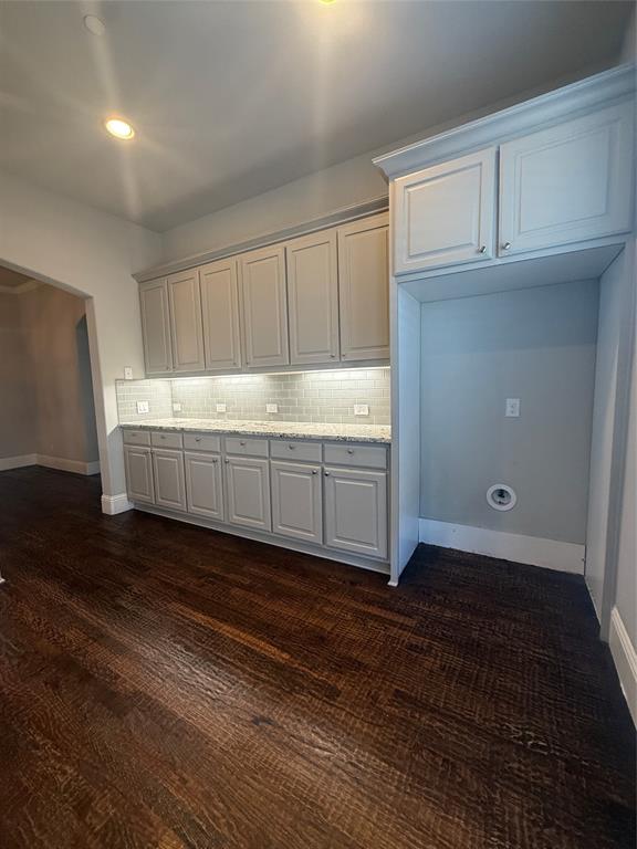 4229 Colton Drive Property Photo 11