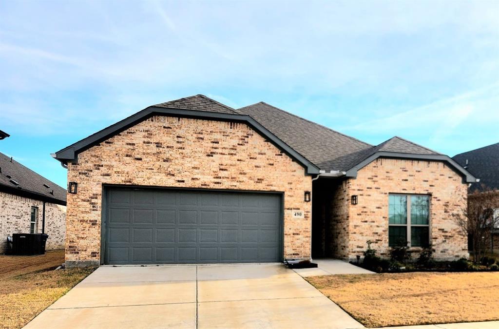 490 Oak Creek Drive Property Photo 1