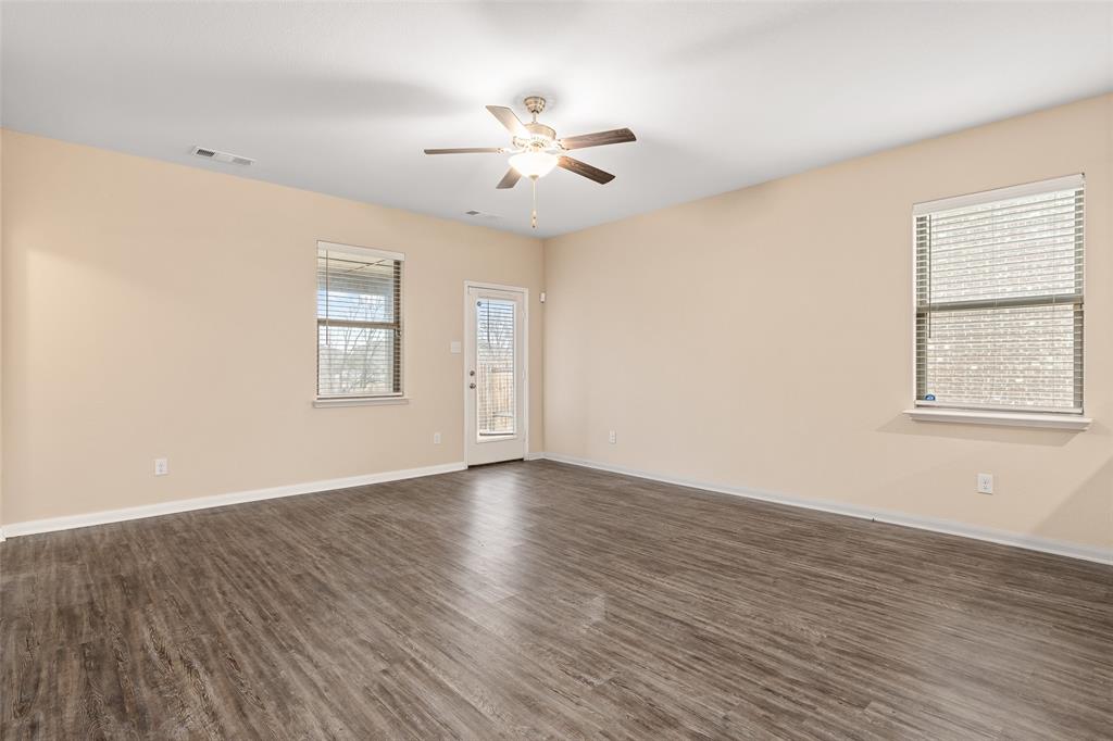1431 Park Trails Boulevard Property Photo 6
