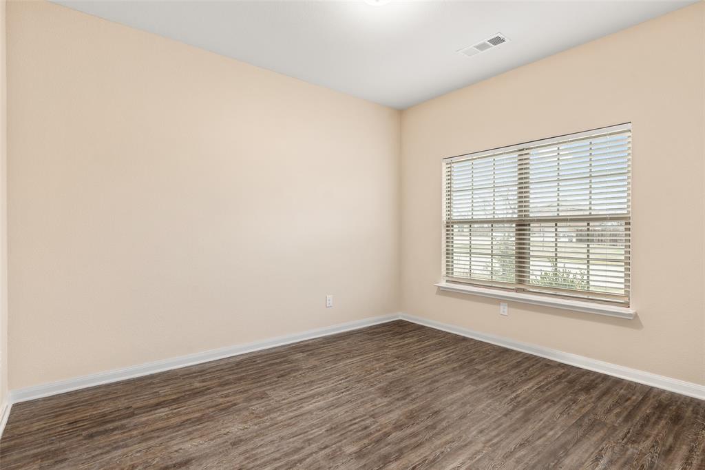 1431 Park Trails Boulevard Property Photo 7