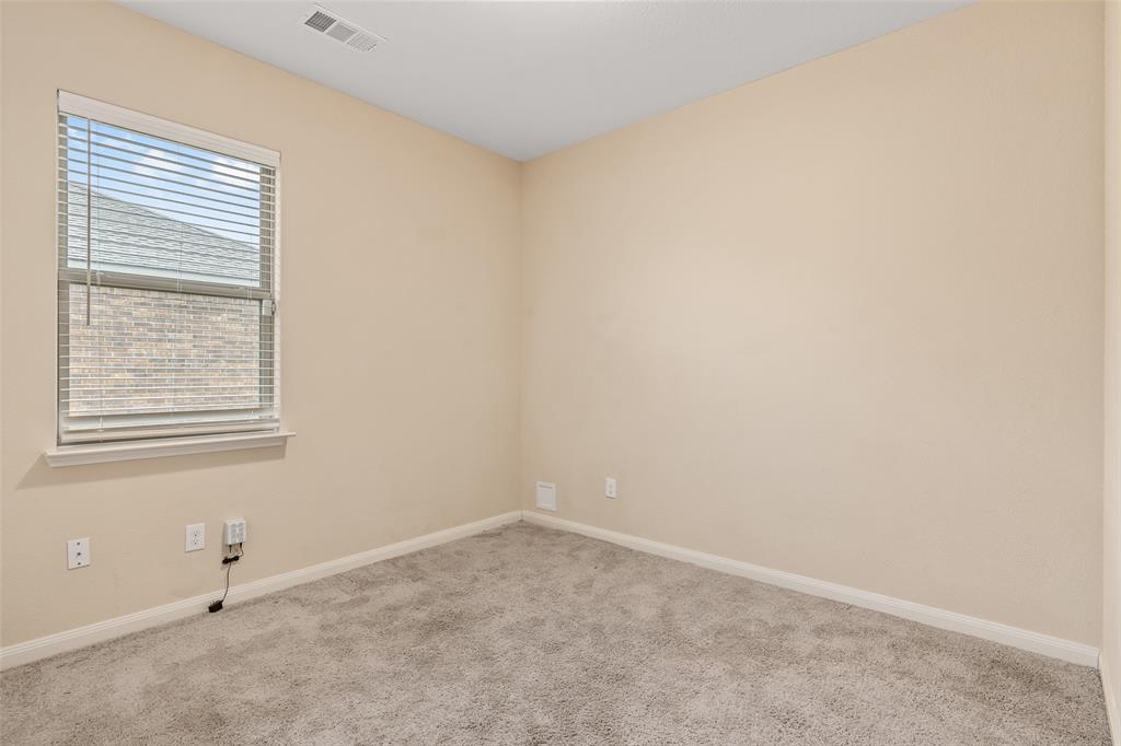 1431 Park Trails Boulevard Property Photo 11