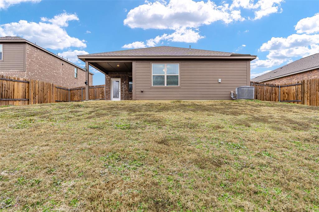 1431 Park Trails Boulevard Property Photo 15
