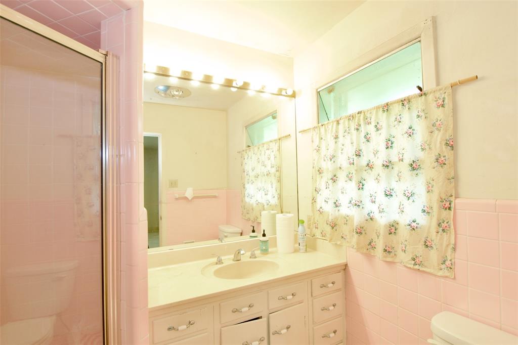 4901 Pine Avenue Property Photo 14