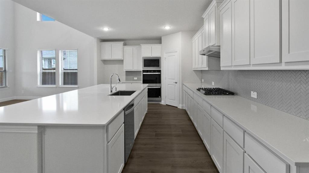 9618 Goose Run Property Photo 4