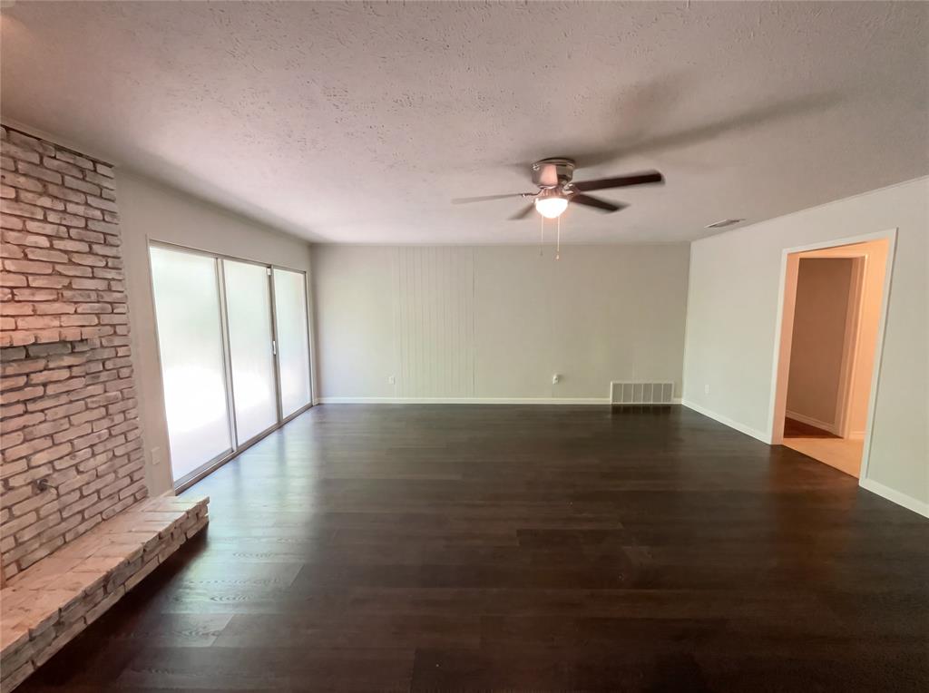 2017 Greenbriar Lane Property Photo 4