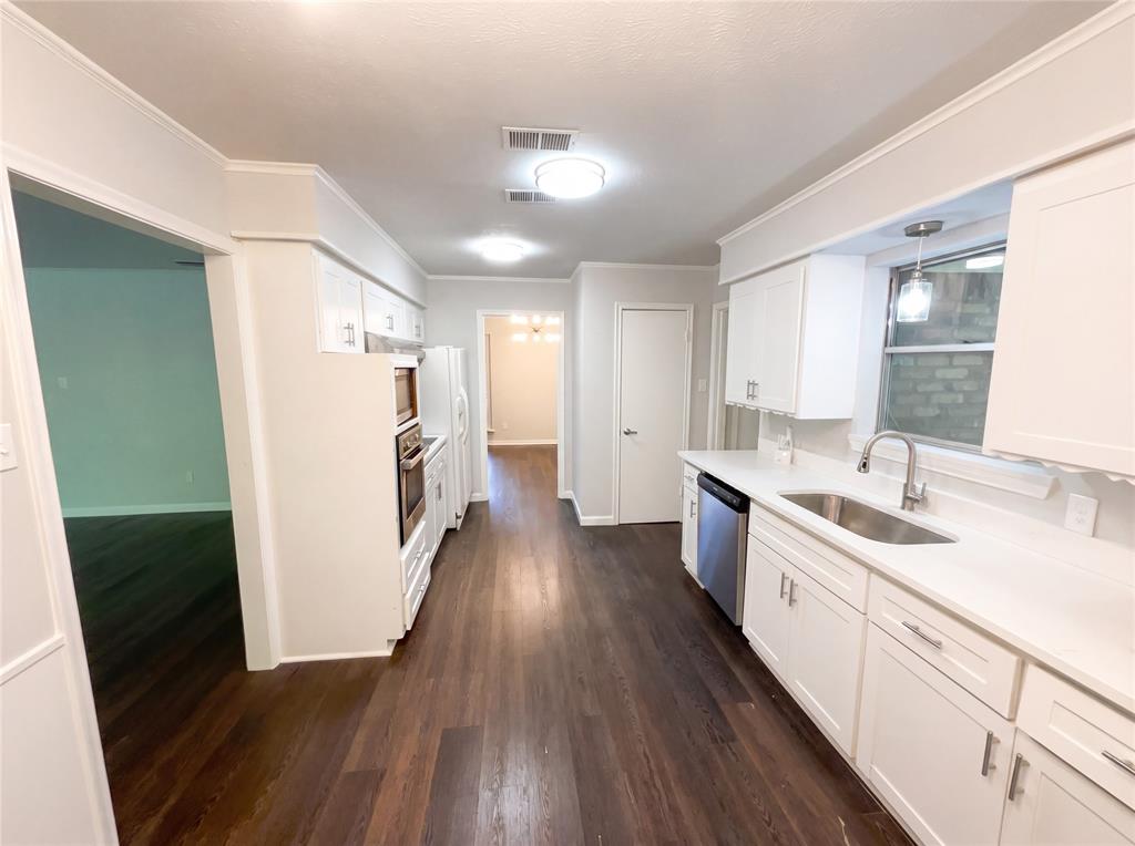 2017 Greenbriar Lane Property Photo 6