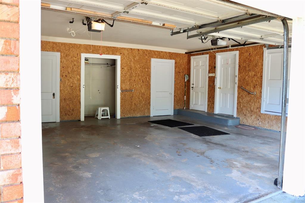 211 Spill Street Property Photo 6