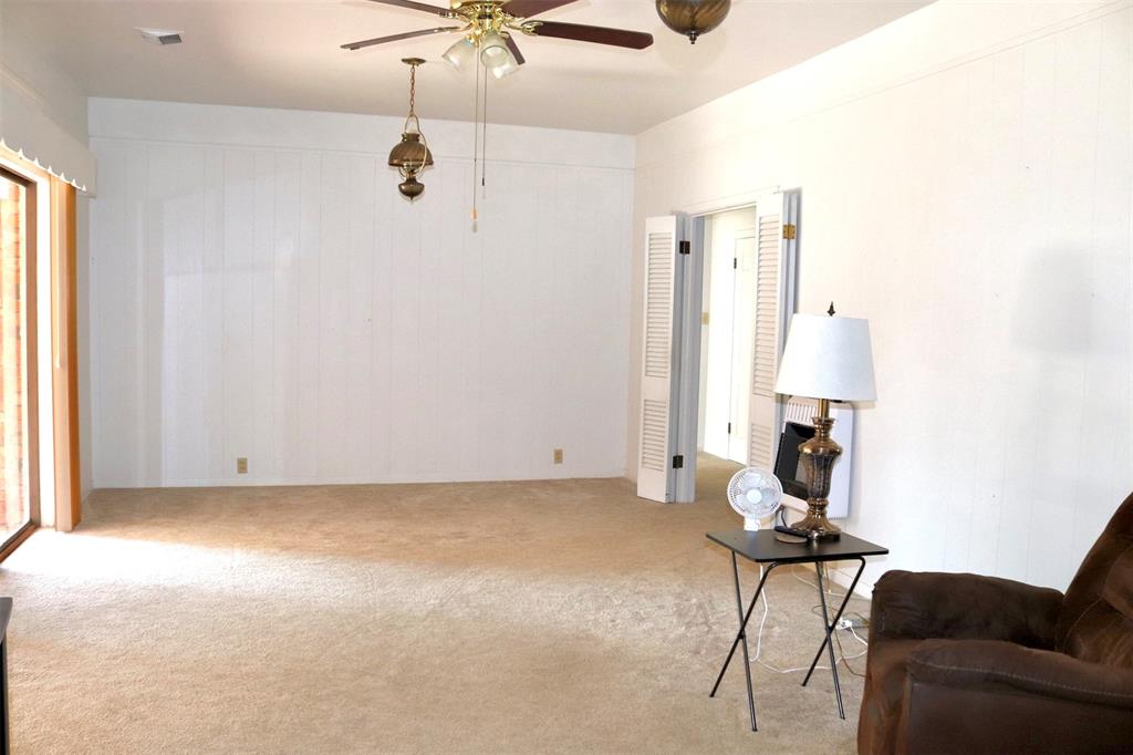 211 Spill Street Property Photo 15
