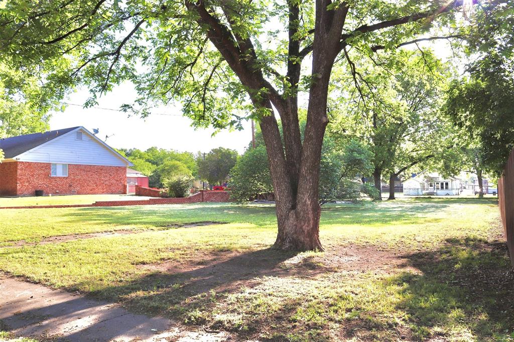 211 Spill Street Property Photo 40