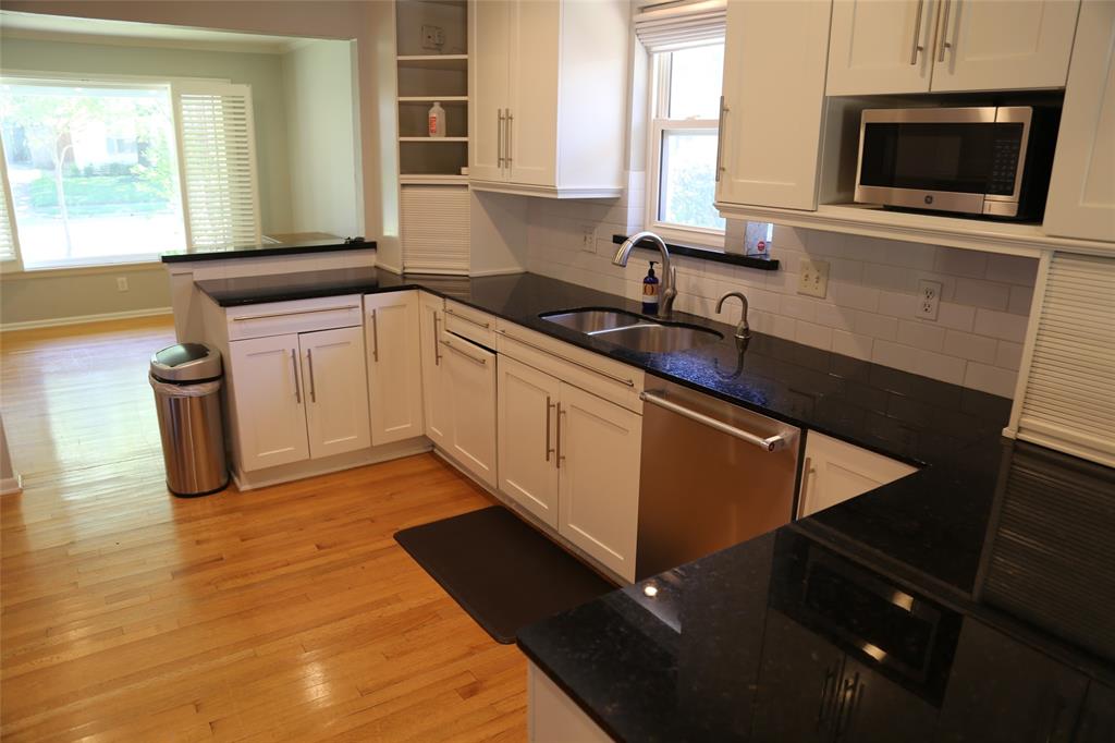 6433 Danbury Lane Property Photo 15