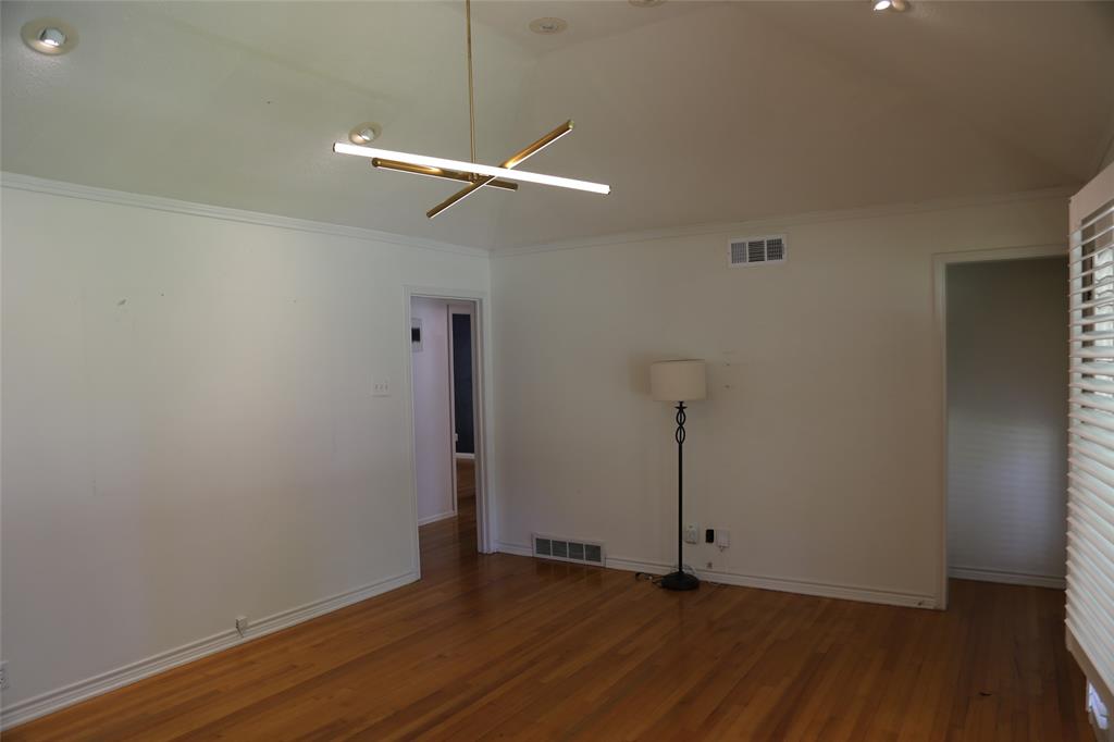6433 Danbury Lane Property Photo 17